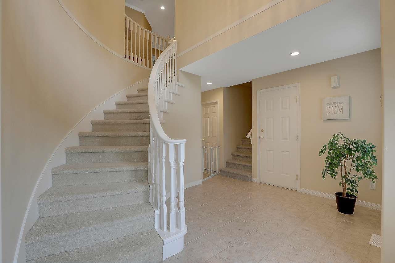 8020 Kestrel Court, Surrey, British Columbia  V3W 0V1 - Photo 28 - R3086831