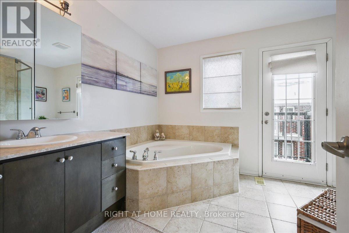 Th 2 - 101 The Queensway Avenue S, Toronto, Ontario  M8Z 0H1 - Photo 22 - W12777274