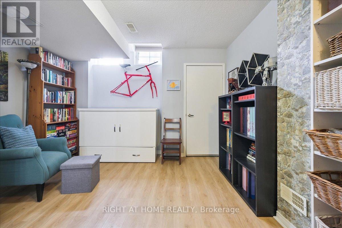 Th 2 - 101 The Queensway Avenue S, Toronto, Ontario  M8Z 0H1 - Photo 26 - W12777274