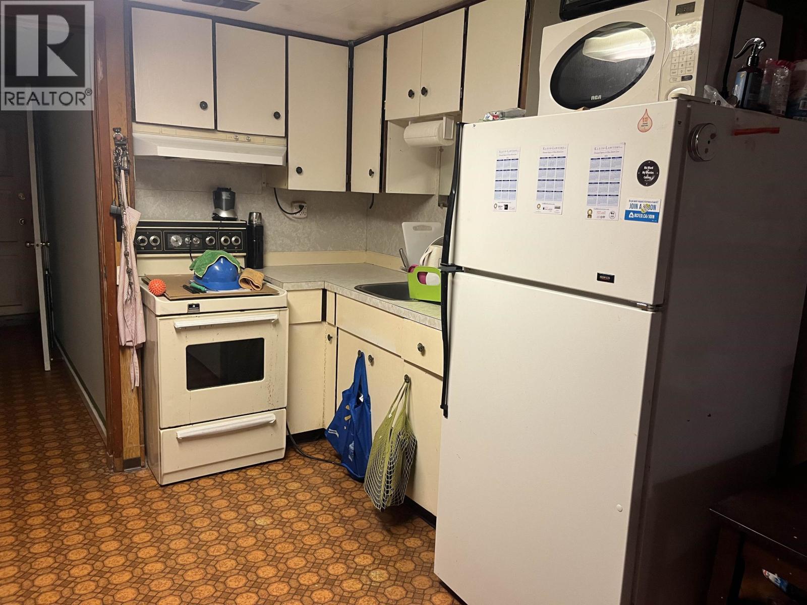 4042 Nootka Street, Vancouver, British Columbia  V5R 2E2 - Photo 12 - R3086269