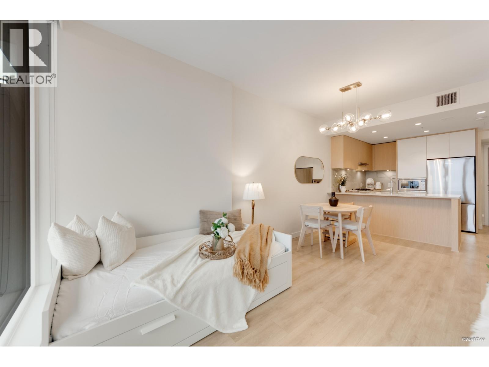 2505 567 Clarke Road, Coquitlam, British Columbia  V3J 0K7 - Photo 3 - R3088501