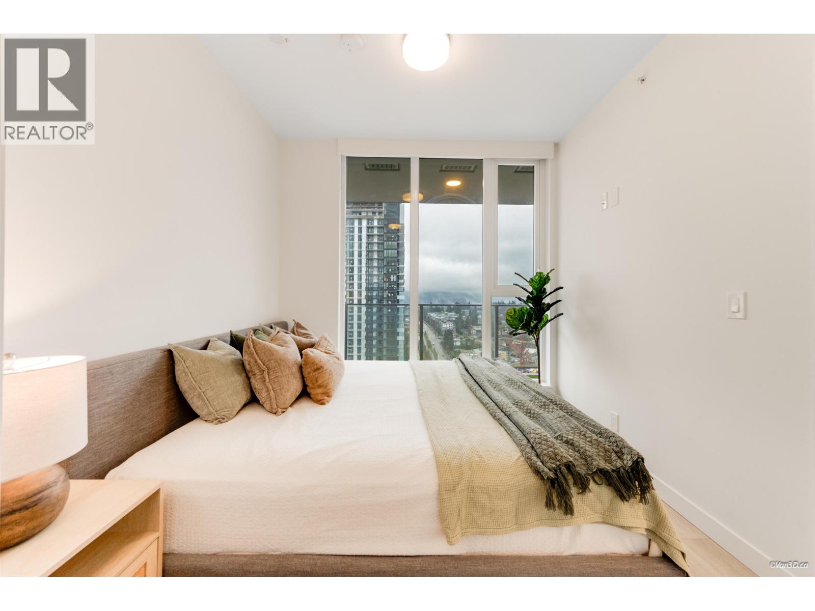 2505 567 Clarke Road, Coquitlam, British Columbia  V3J 0K7 - Photo 11 - R3088501