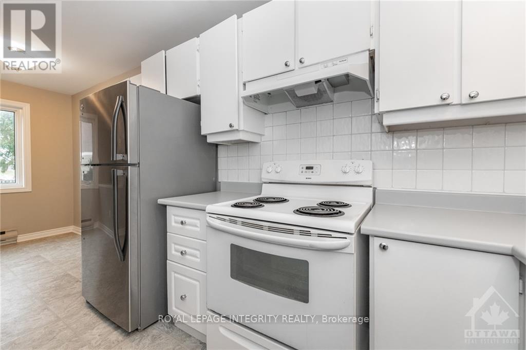 170 Salter Crescent, Ottawa, Ontario  K2K 1Y9 - Photo 12 - X12777630