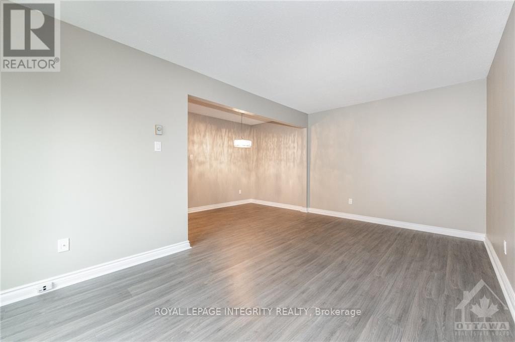 170 Salter Crescent, Ottawa, Ontario  K2K 1Y9 - Photo 8 - X12777630