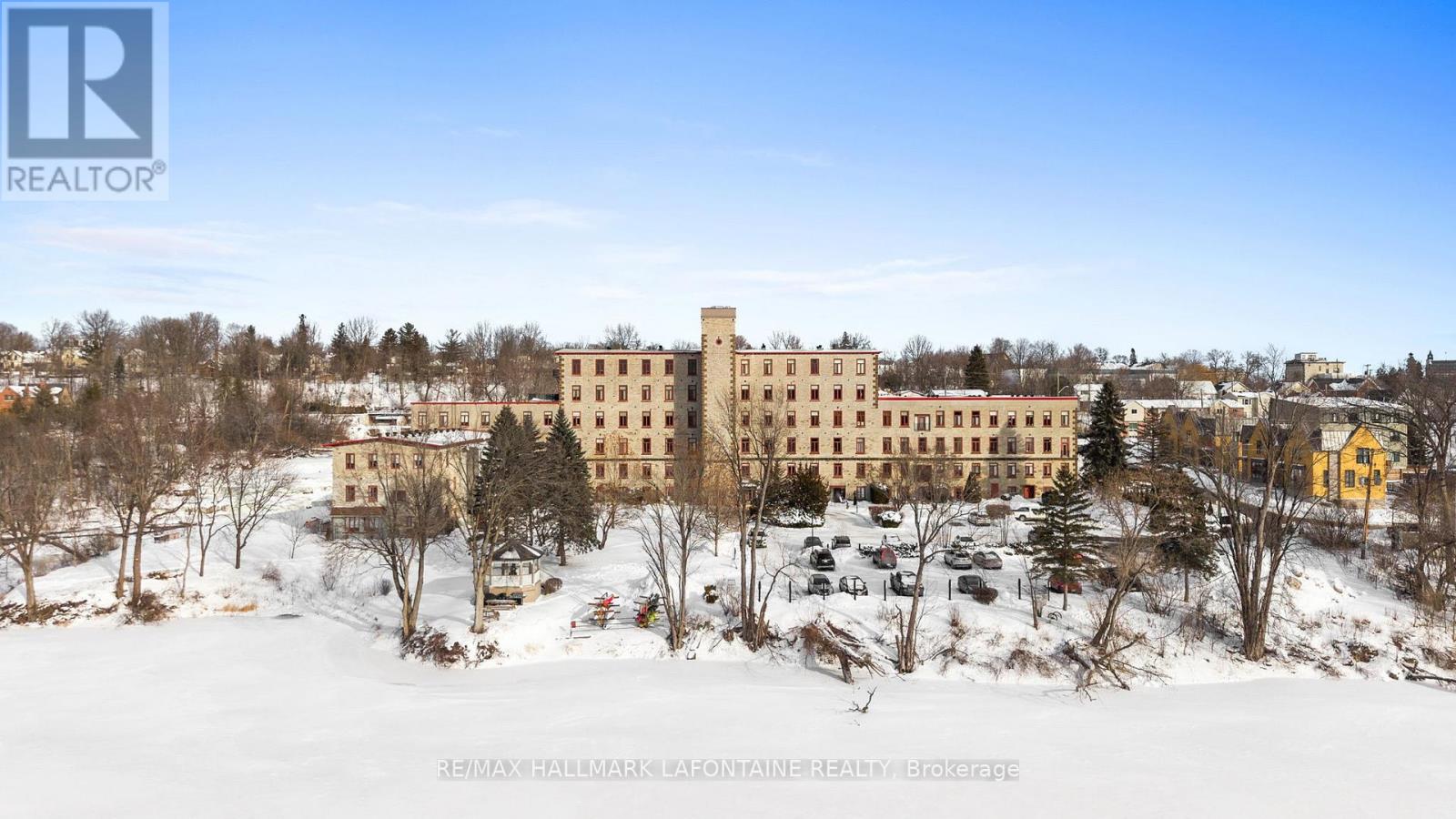 107 - 1 ROSAMOND STREET E, Mississippi Mills, Ontario