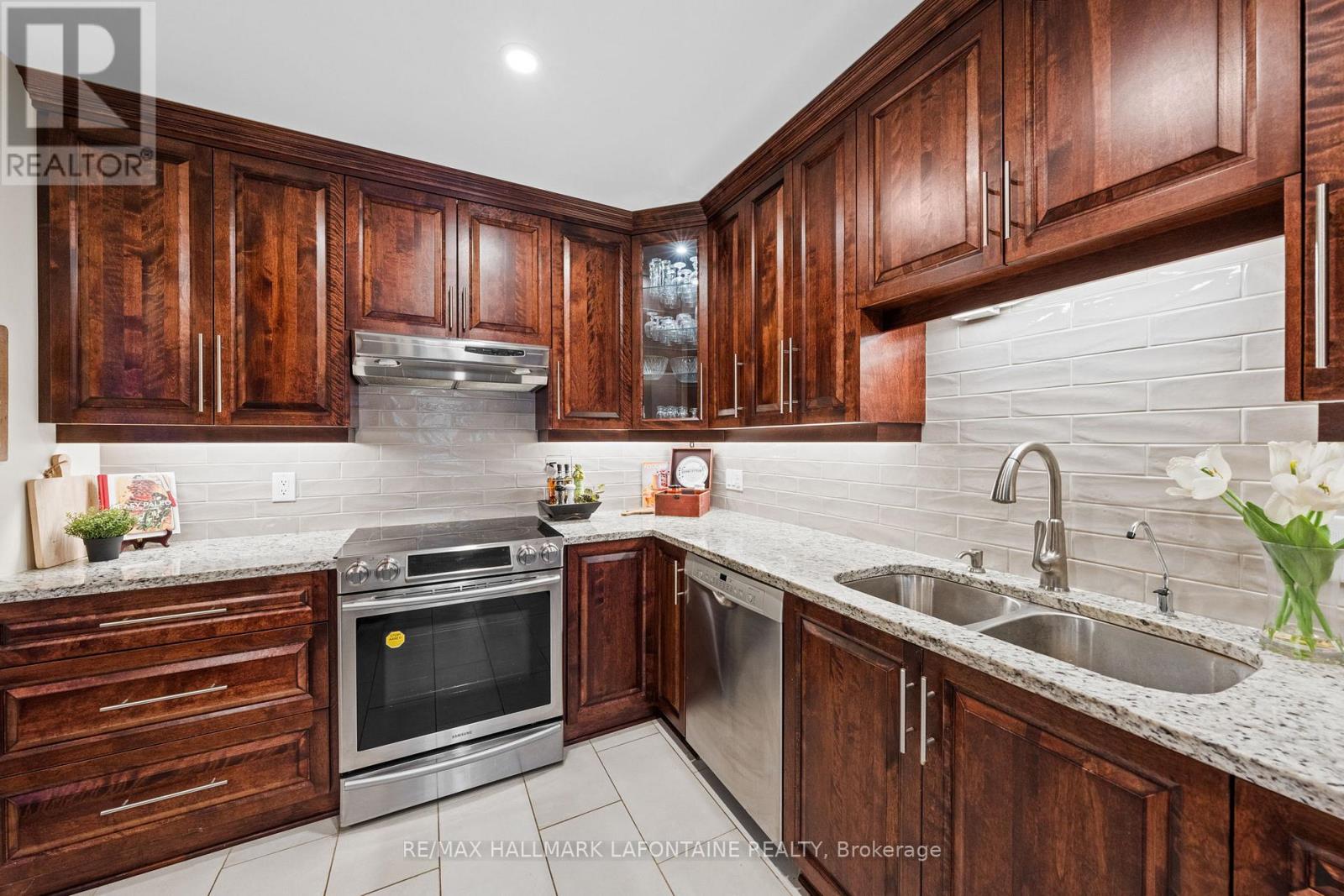 107 - 1 Rosamond Street E, Mississippi Mills, Ontario  K0A 1A0 - Photo 13 - X12777648