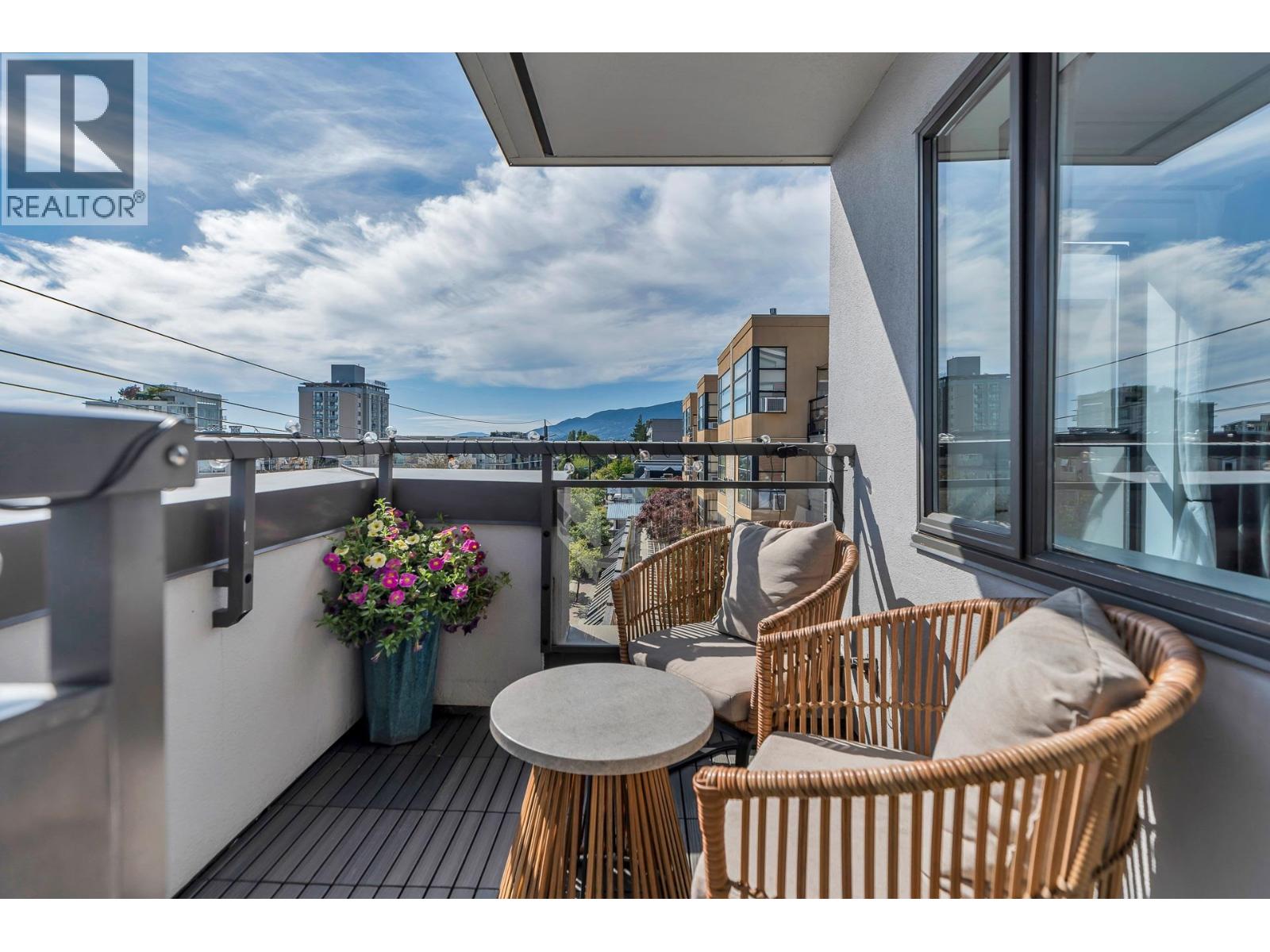 406 305 Lonsdale Avenue, North Vancouver, British Columbia  V7M 2G3 - Photo 8 - R3088731