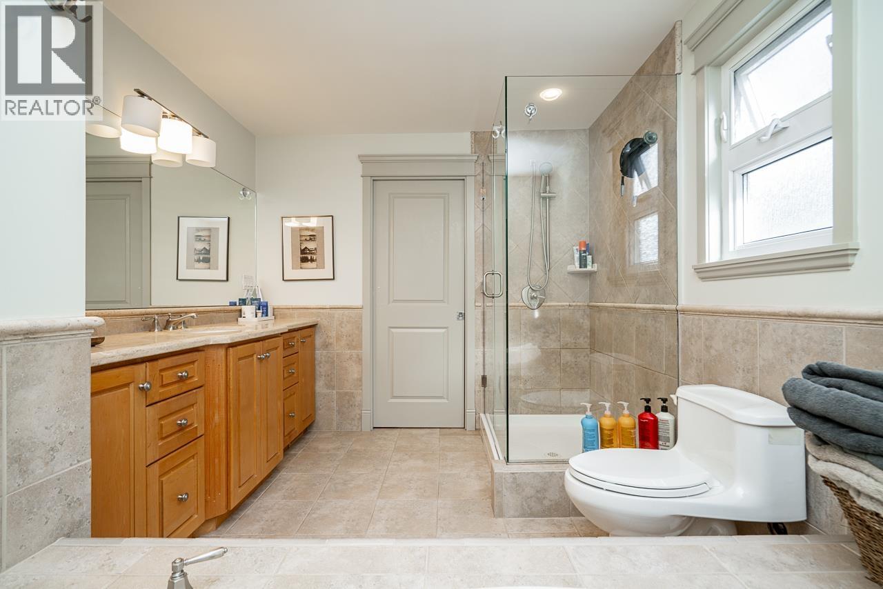 7742 Jensen Place, Burnaby, British Columbia  V5A 2A8 - Photo 19 - R3088705