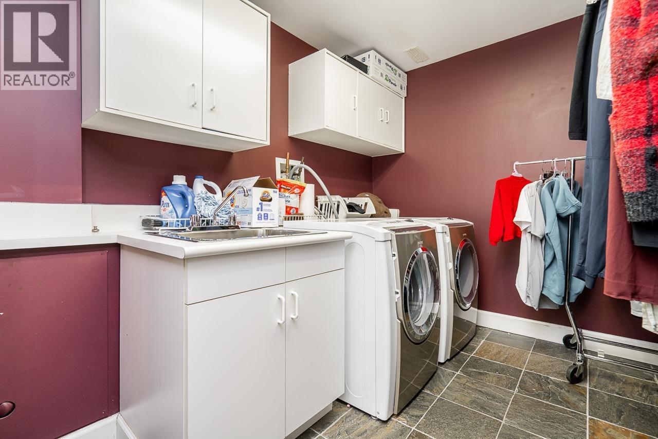 7742 Jensen Place, Burnaby, British Columbia  V5A 2A8 - Photo 30 - R3088705