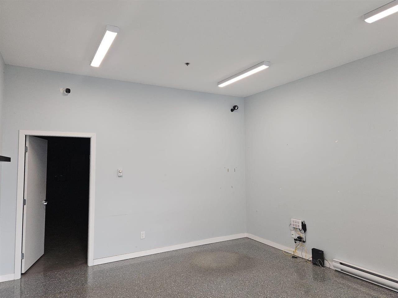 103 43815 Progress Way, West Chilliwack, Chilliwack, British Columbia  V2R 0E6 - Photo 3 - C8076035