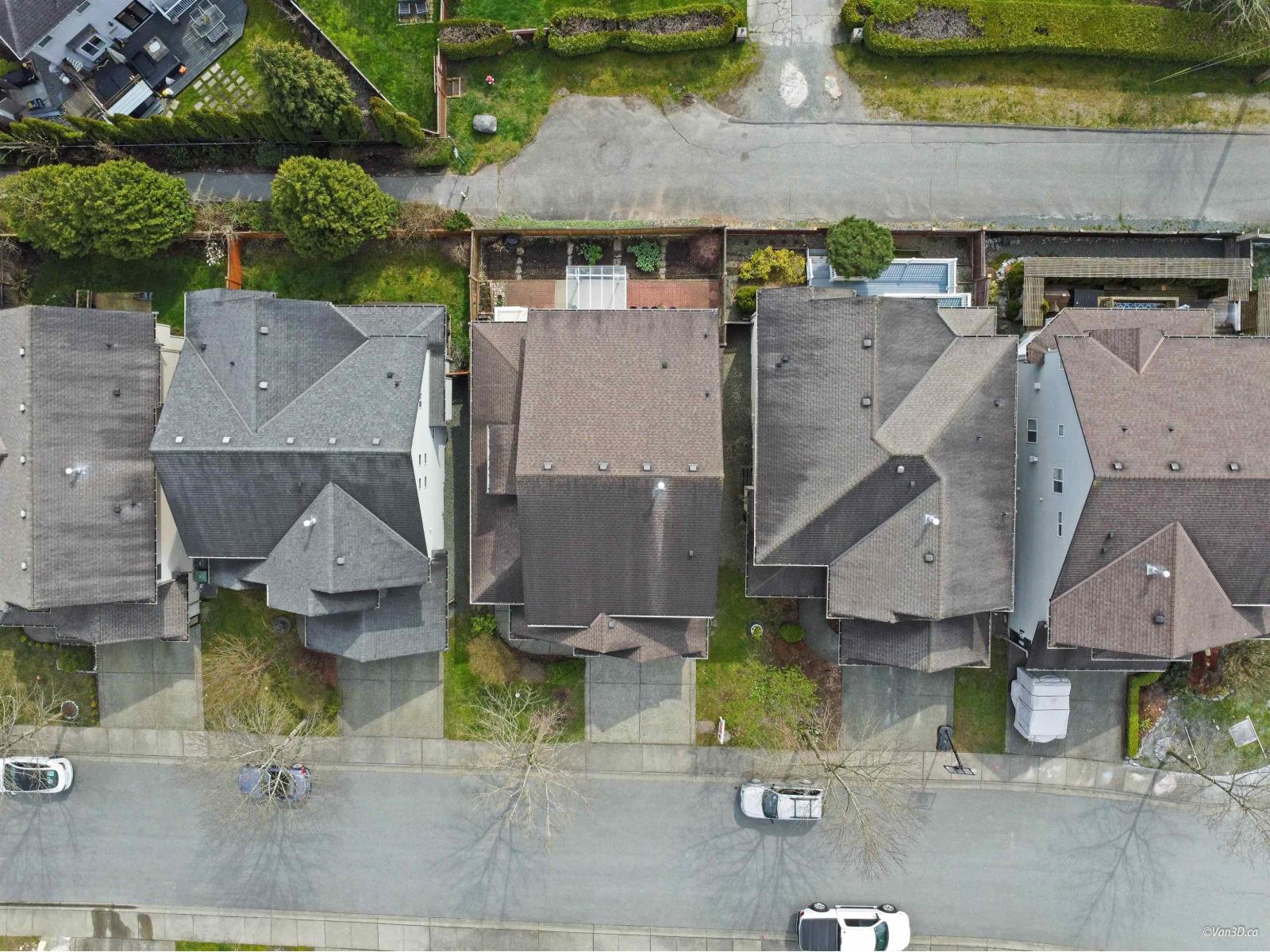 19846 69a Avenue, Langley, British Columbia  V2Y 3A9 - Photo 2 - R2986337