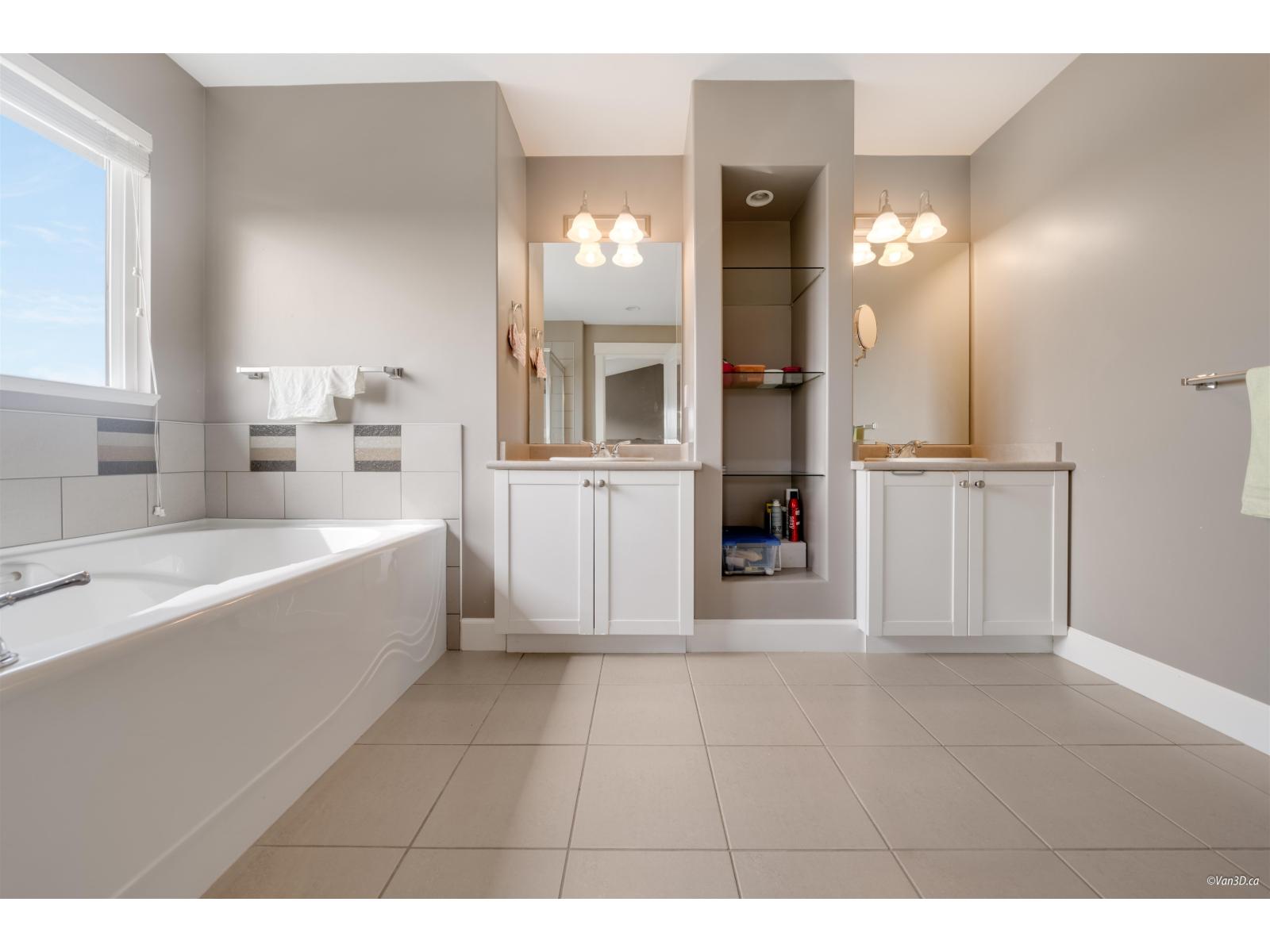 19846 69a Avenue, Langley, British Columbia  V2Y 3A9 - Photo 29 - R2986337