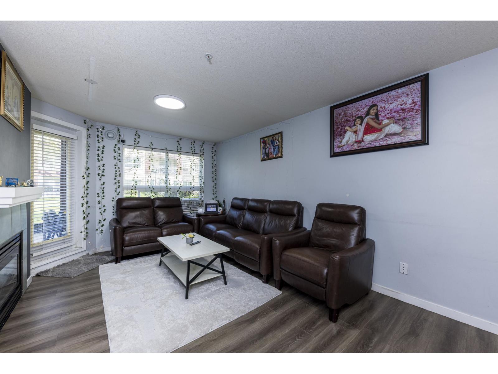 118 8068 120a Street, Surrey, British Columbia  V3W 3P3 - Photo 3 - R3088716