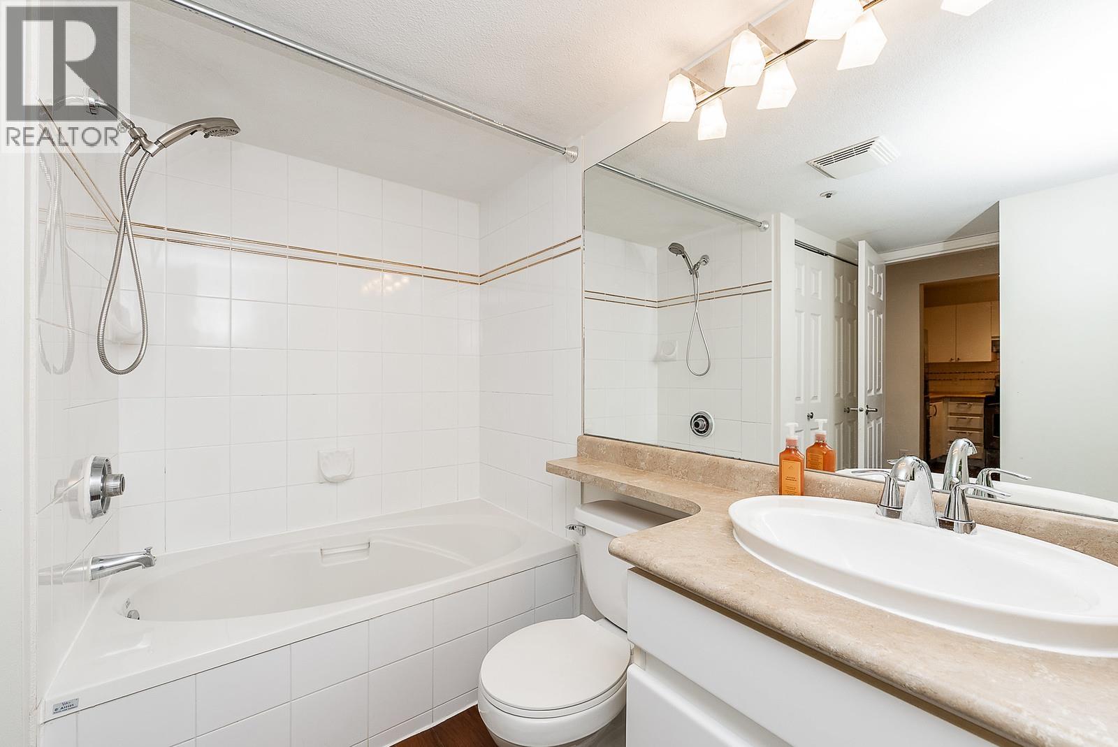 101 2975 Princess Crescent, Coquitlam, British Columbia  V3B 7N3 - Photo 11 - R3088299