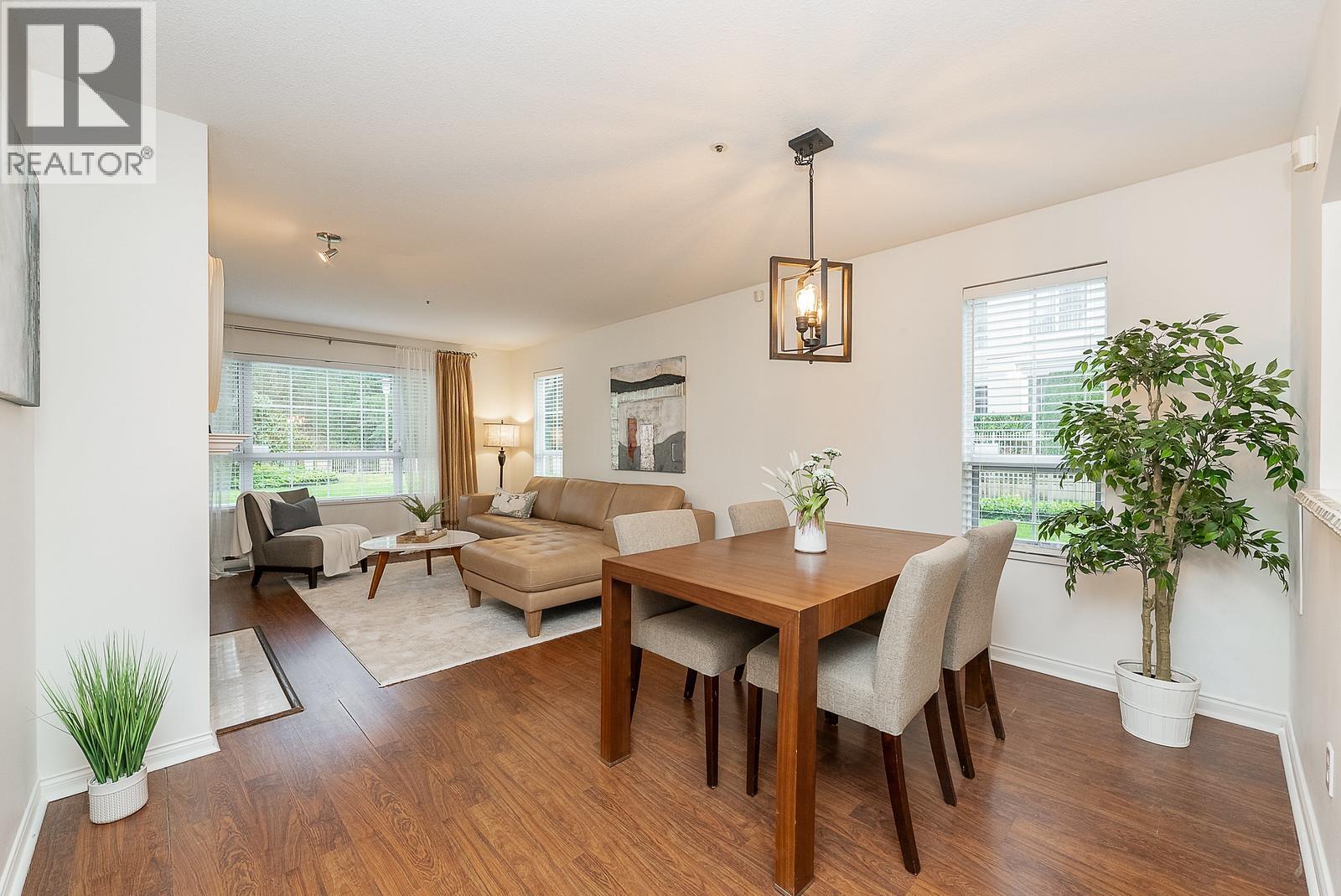 101 2975 Princess Crescent, Coquitlam, British Columbia  V3B 7N3 - Photo 2 - R3088299