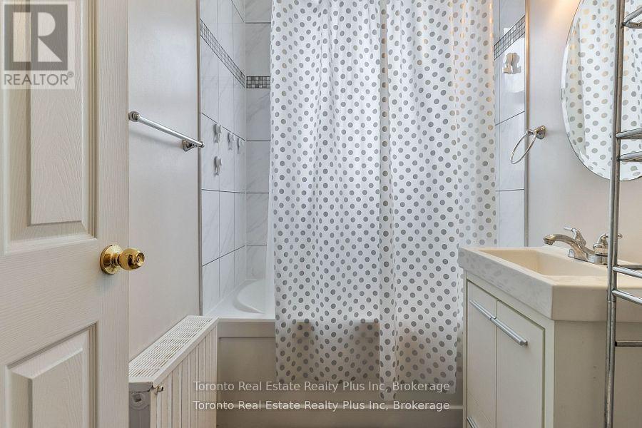 303 - 55 Neptune Drive, Toronto, Ontario  M6A 1X2 - Photo 20 - C12777640