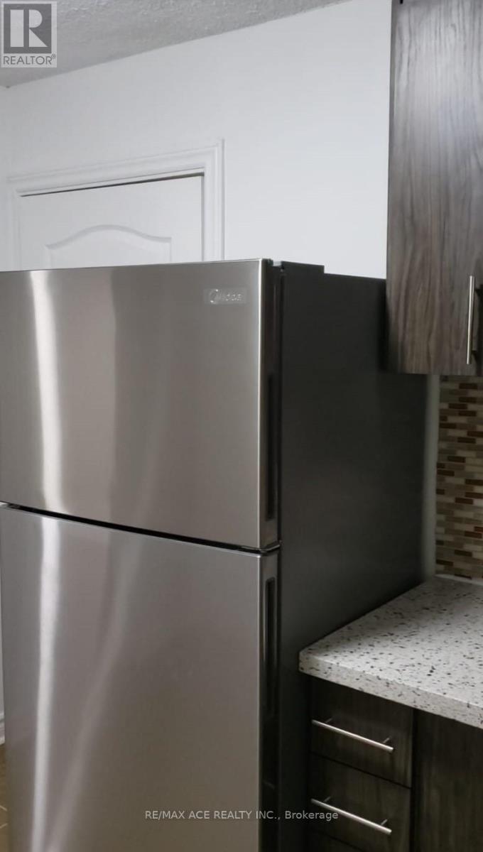 17a South Woodrow Boulevard, Toronto (Birchcliffe-Cliffside), Ontario  M1N 3L5 - Photo 13 - E12777650