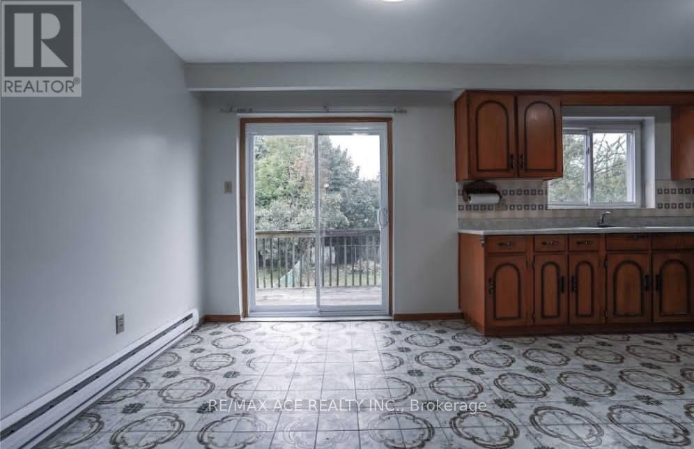 17a South Woodrow Boulevard, Toronto (Birchcliffe-Cliffside), Ontario  M1N 3L5 - Photo 4 - E12777650