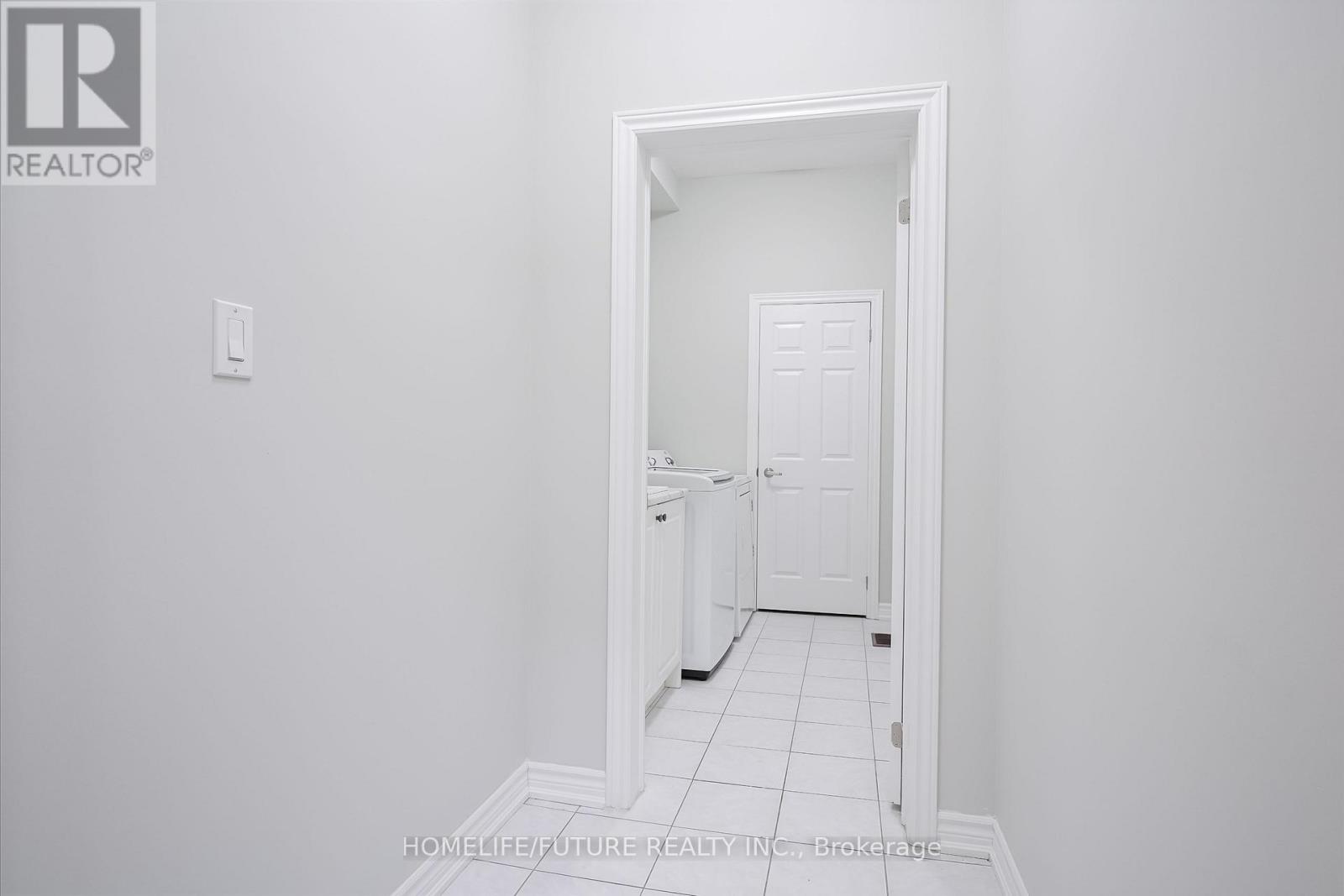 1297 Apollo Street, Oshawa (Eastdale), Ontario  L1K 3E7 - Photo 7 - E12777652