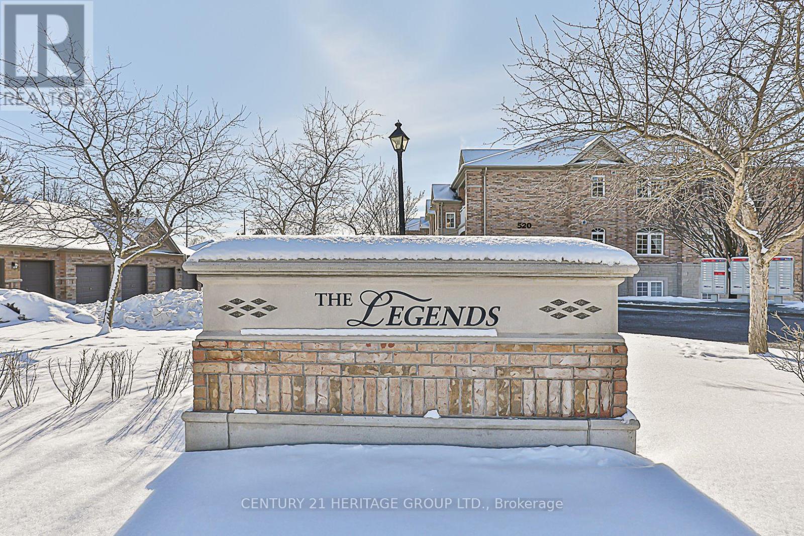 2 - 520 Silken Laumann Drive, Newmarket, Ontario  L3X 2S7 - Photo 3 - N12776778