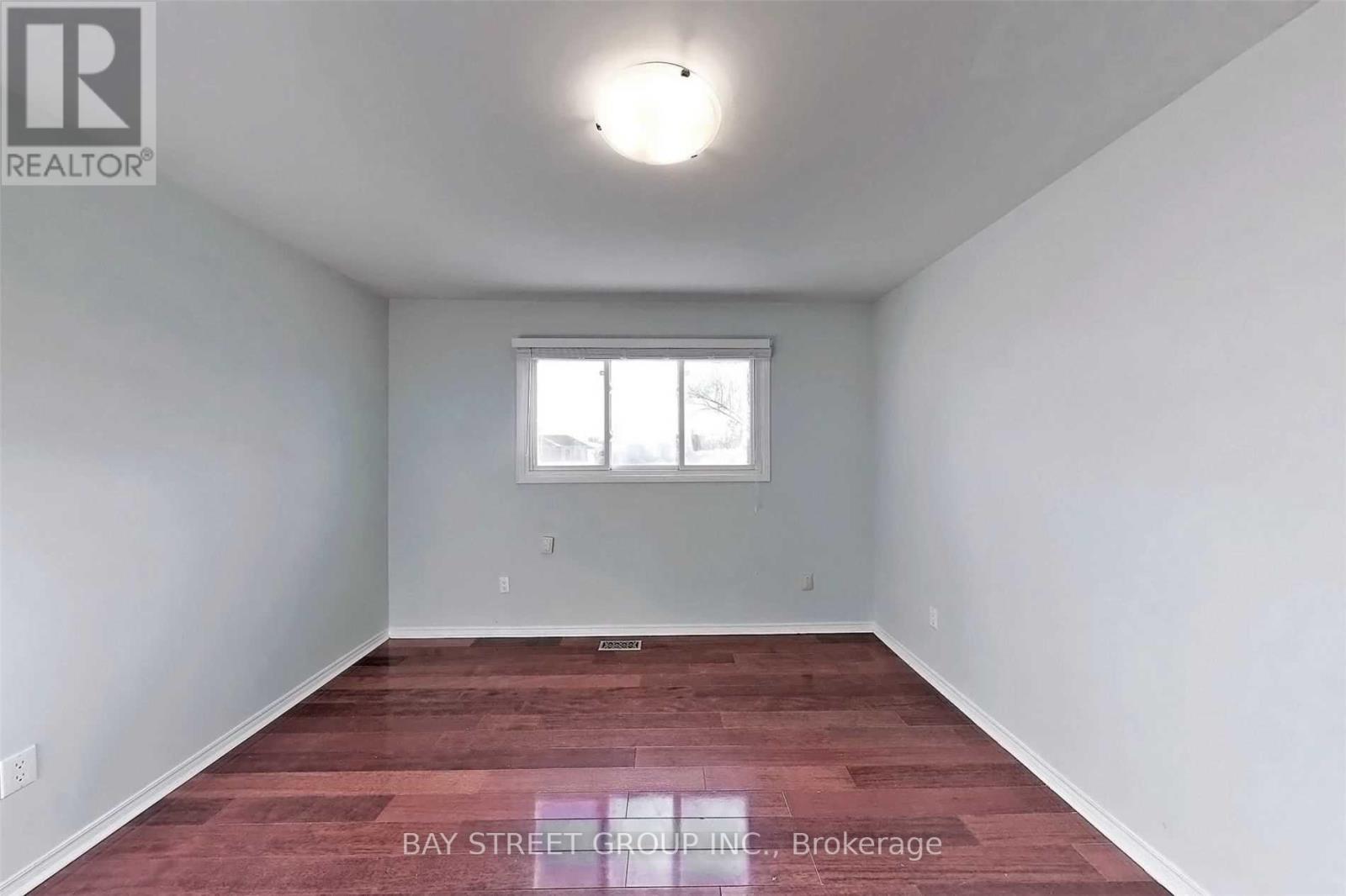 189 Martindale Avenue, Oakville, Ontario  L6H 4H2 - Photo 18 - W12777612