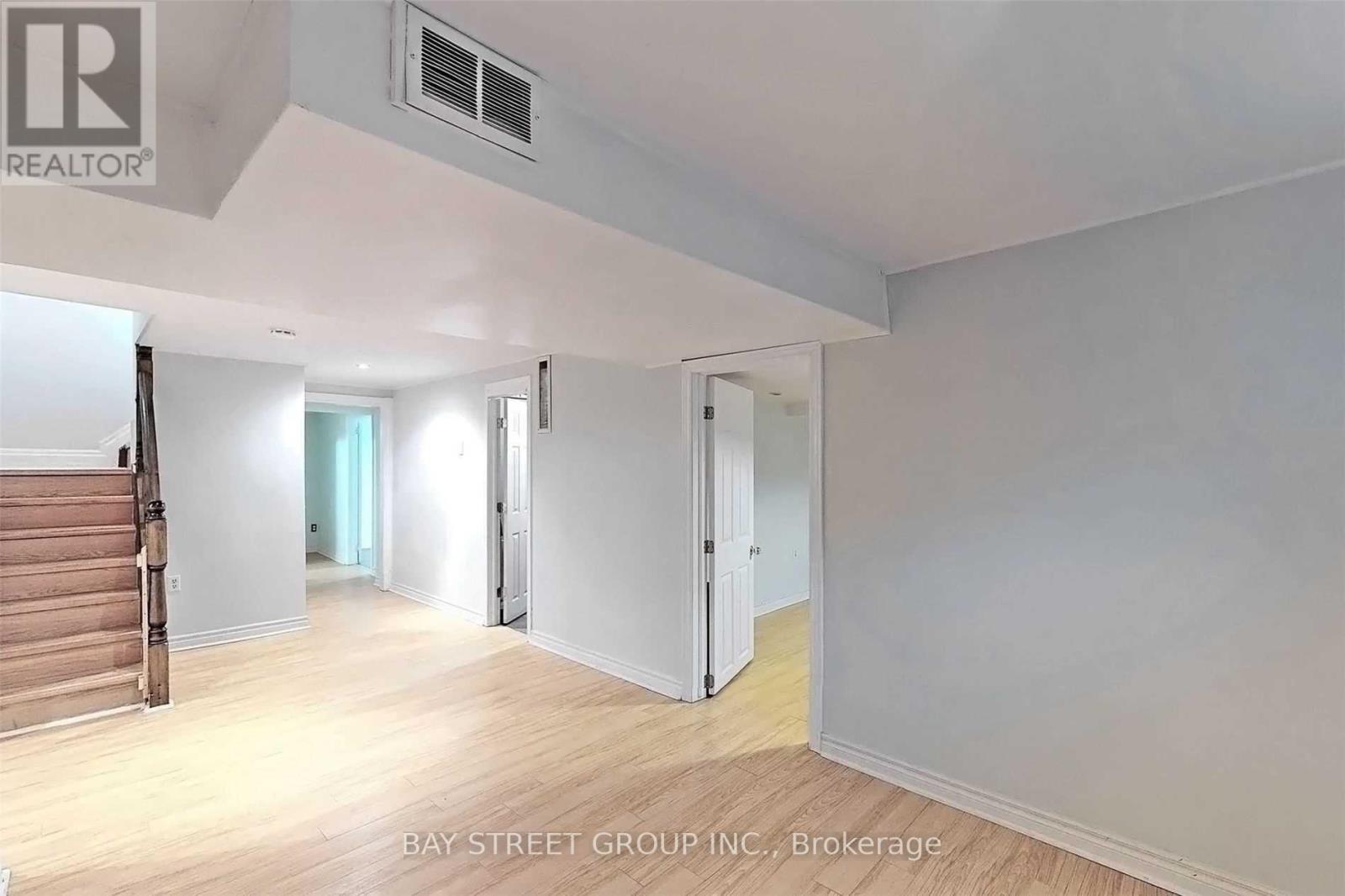 189 Martindale Avenue, Oakville, Ontario  L6H 4H2 - Photo 24 - W12777612