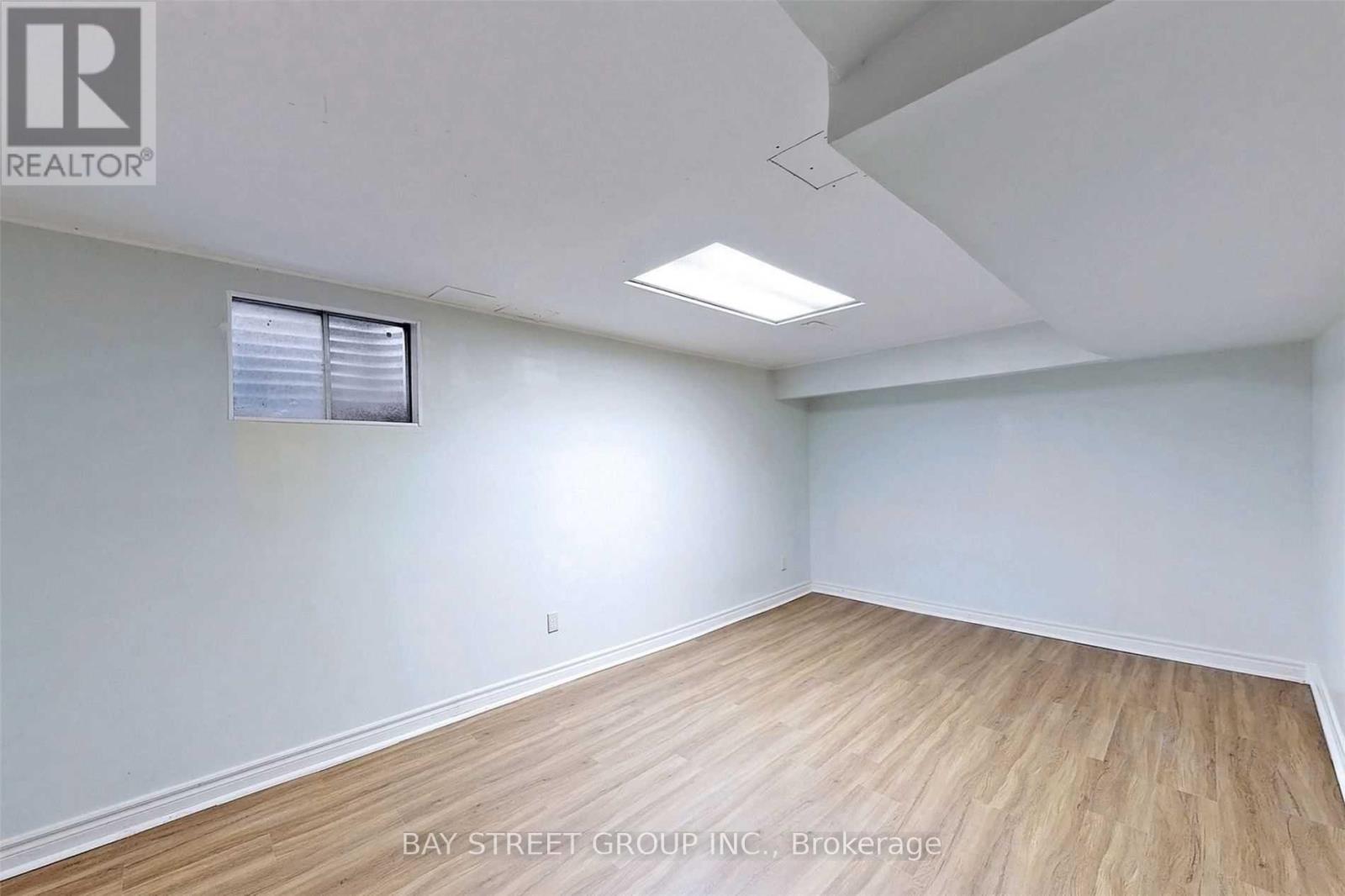 189 Martindale Avenue, Oakville, Ontario  L6H 4H2 - Photo 26 - W12777612