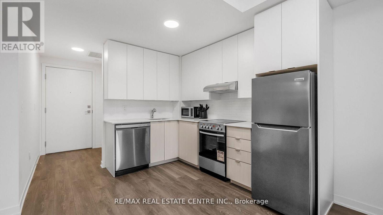 602 - 160 Canon Jackson Drive, Toronto, Ontario  M6M 0B6 - Photo 12 - W12777628