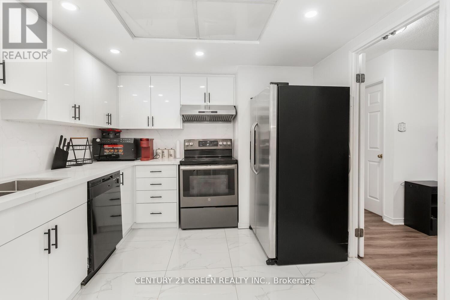 1004 - 6 Humberline Drive, Toronto, Ontario  M9W 6X8 - Photo 28 - W12777636