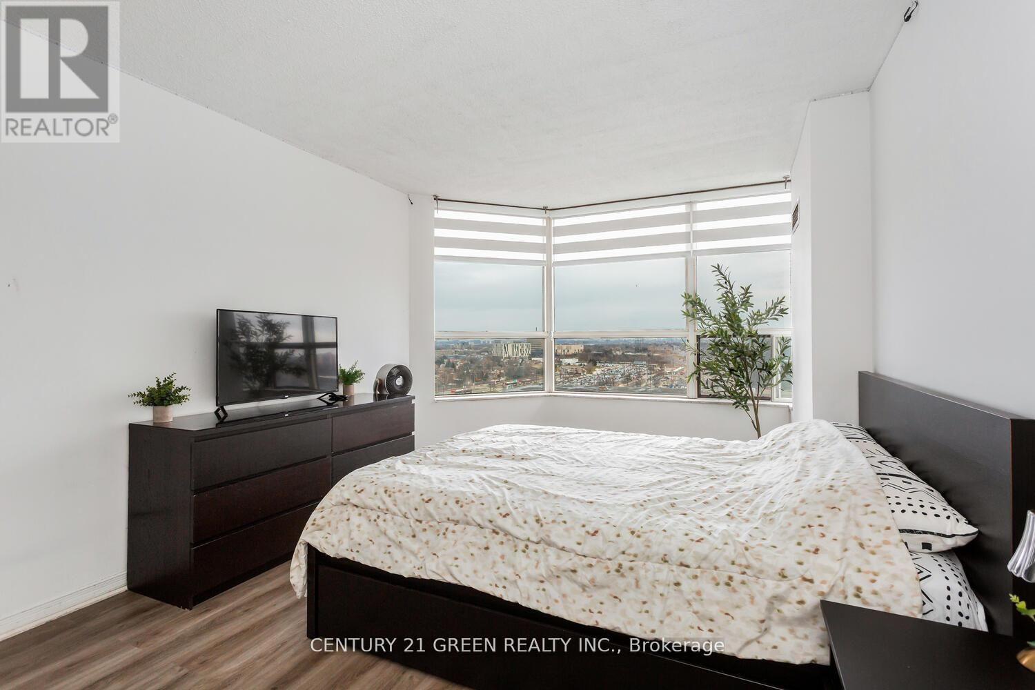 1004 - 6 Humberline Drive, Toronto, Ontario  M9W 6X8 - Photo 31 - W12777636