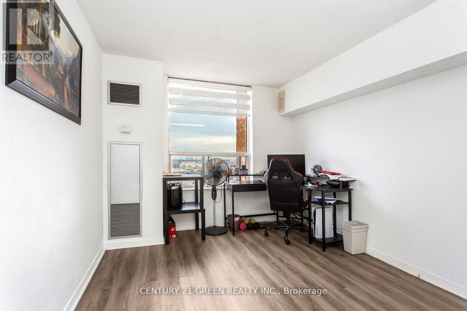 1004 - 6 Humberline Drive, Toronto, Ontario  M9W 6X8 - Photo 38 - W12777636