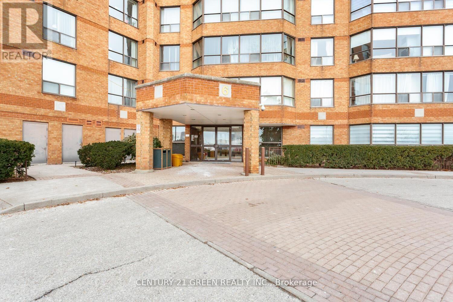 1004 - 6 Humberline Drive, Toronto, Ontario  M9W 6X8 - Photo 8 - W12777636