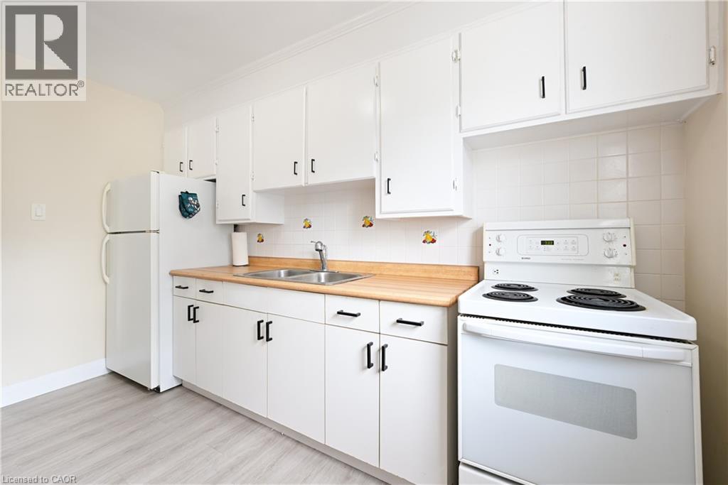 2418 New Street Unit# 11, Burlington, Ontario  L7R 1J6 - Photo 16 - 40803721