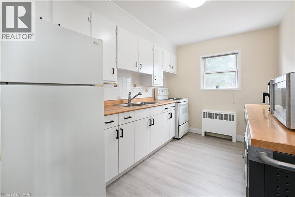 2418 New Street Unit# 11, Burlington, Ontario  L7R 1J6 - Photo 14 - 40803721