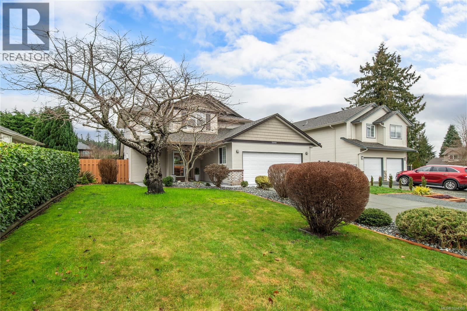 2010 College Dr, Campbell River, British Columbia  V9H 1T8 - Photo 3 - 1024300