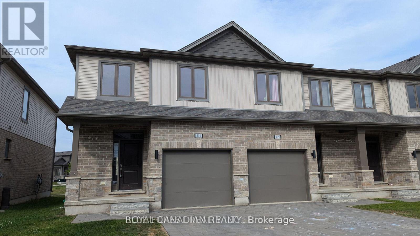 705 CHELTON ROAD, London South, Ontario