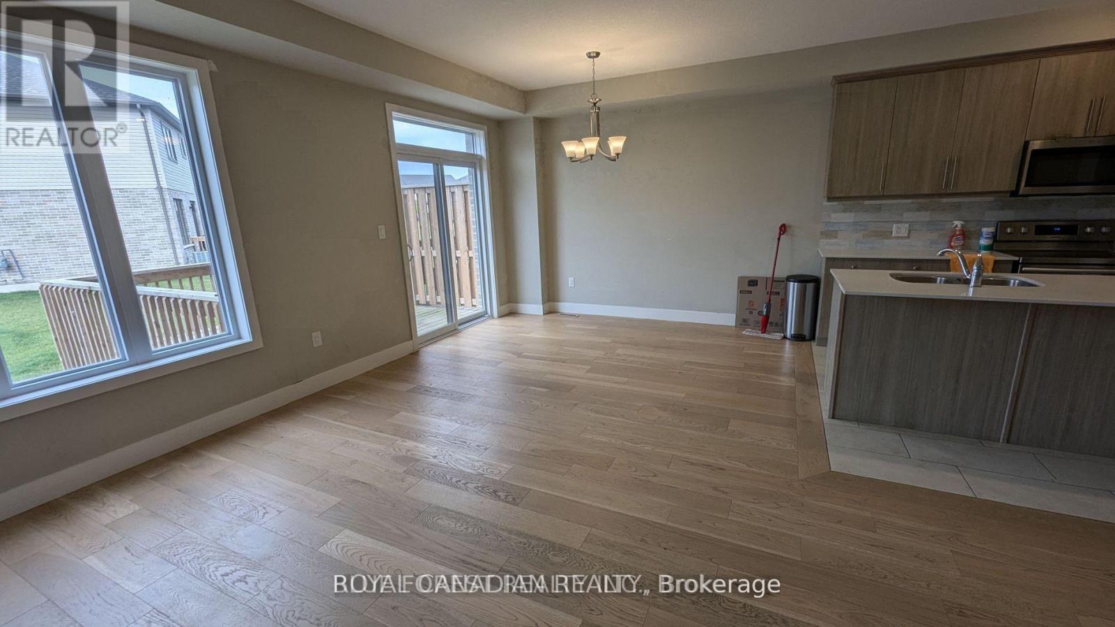 705 Chelton Road, London South, Ontario  N6M 0J1 - Photo 11 - X12777658