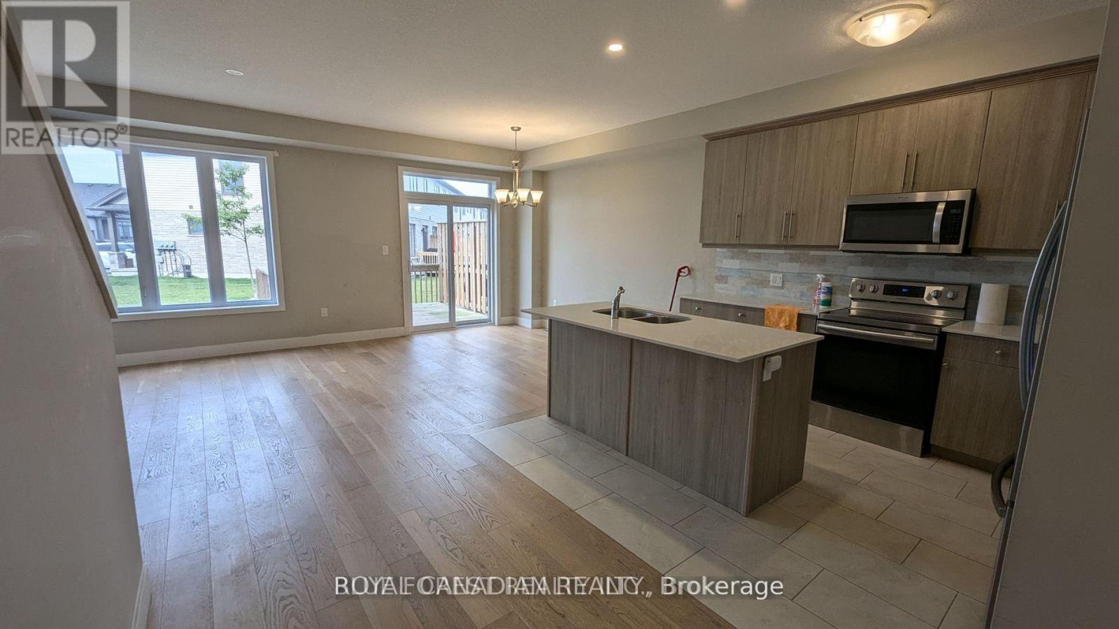 705 Chelton Road, London South, Ontario  N6M 0J1 - Photo 7 - X12777658