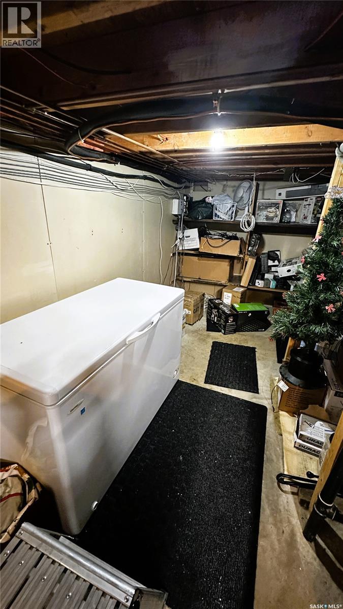 131 Dunsmore Drive, Regina, Saskatchewan  S4R 7G3 - Photo 30 - SK028325