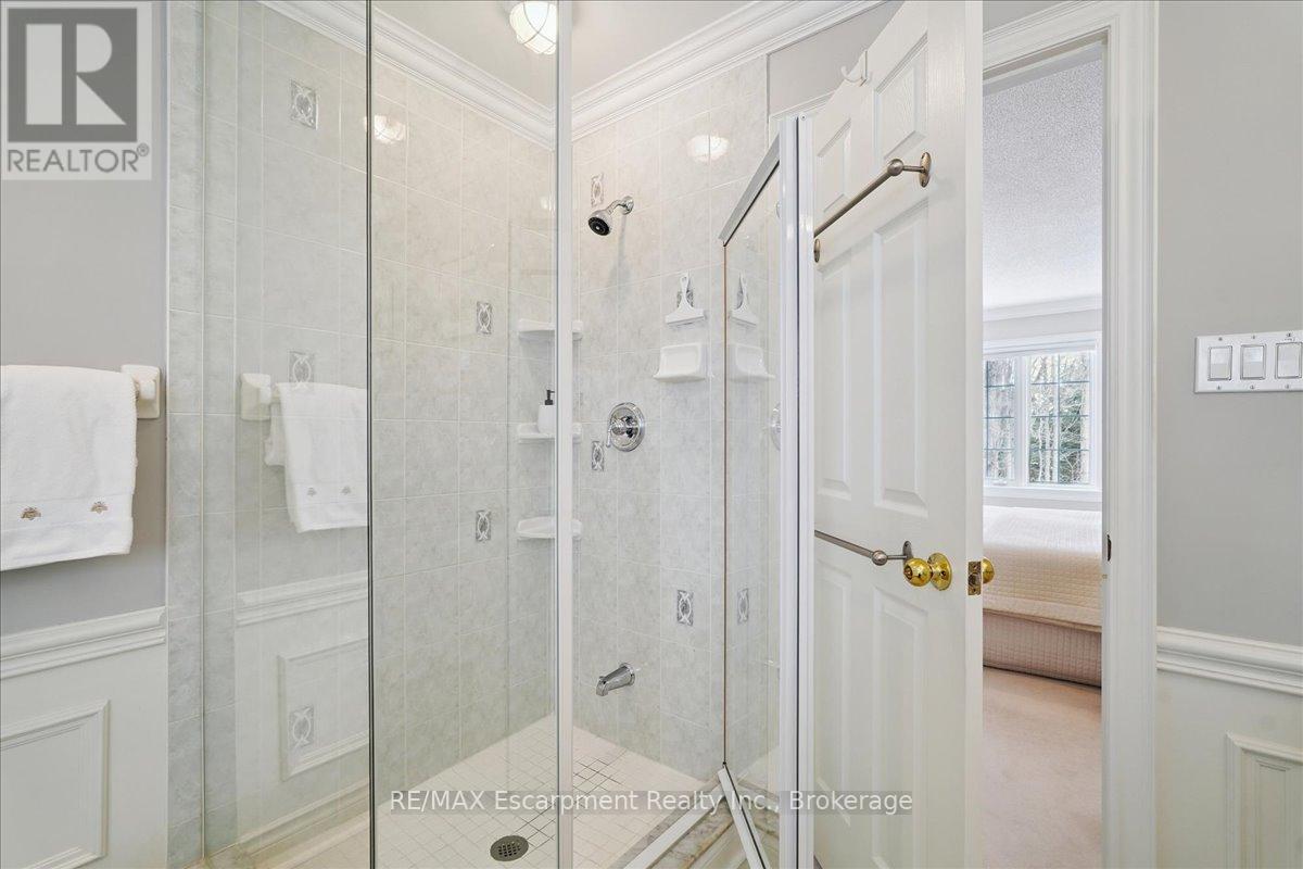 16 - 2303 Hill Ridge Court, Oakville, Ontario  L6M 3N3 - Photo 19 - W12777682