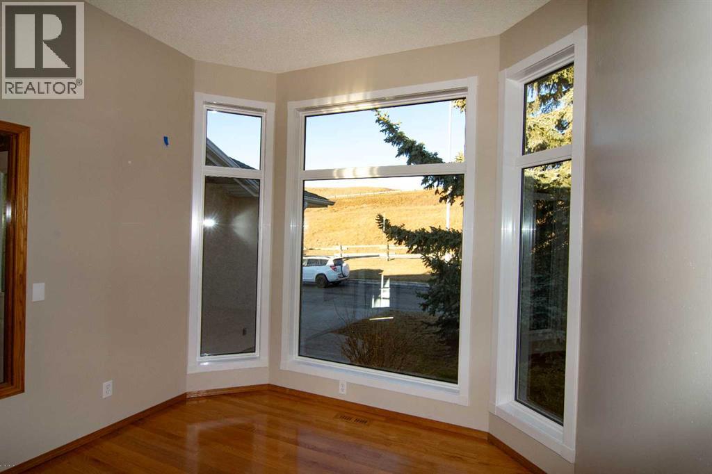 16 Eagleview Heights Nw, Cochrane, Alberta  T4C 1P5 - Photo 6 - A2283185