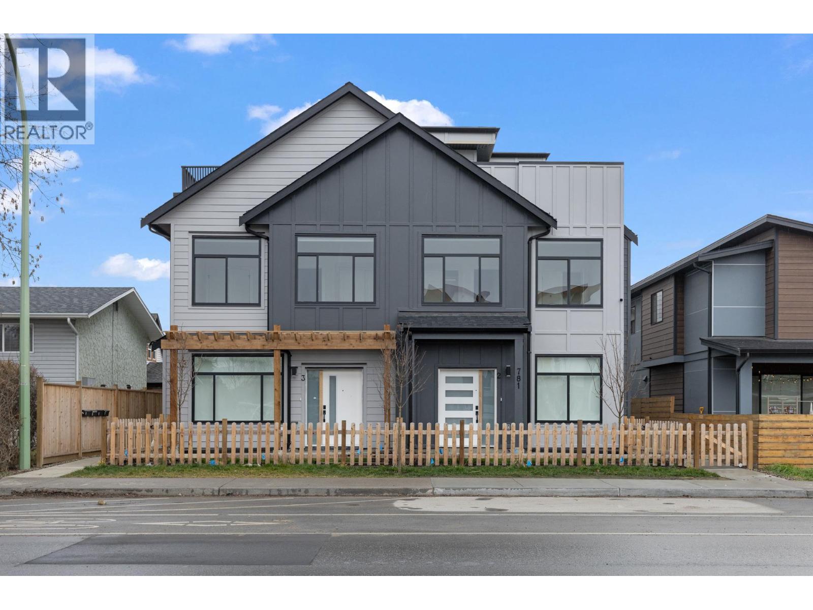 781 Raymer Avenue Unit# 2, Kelowna, British Columbia  V1Y 4Z7 - Photo 2 - 10375451