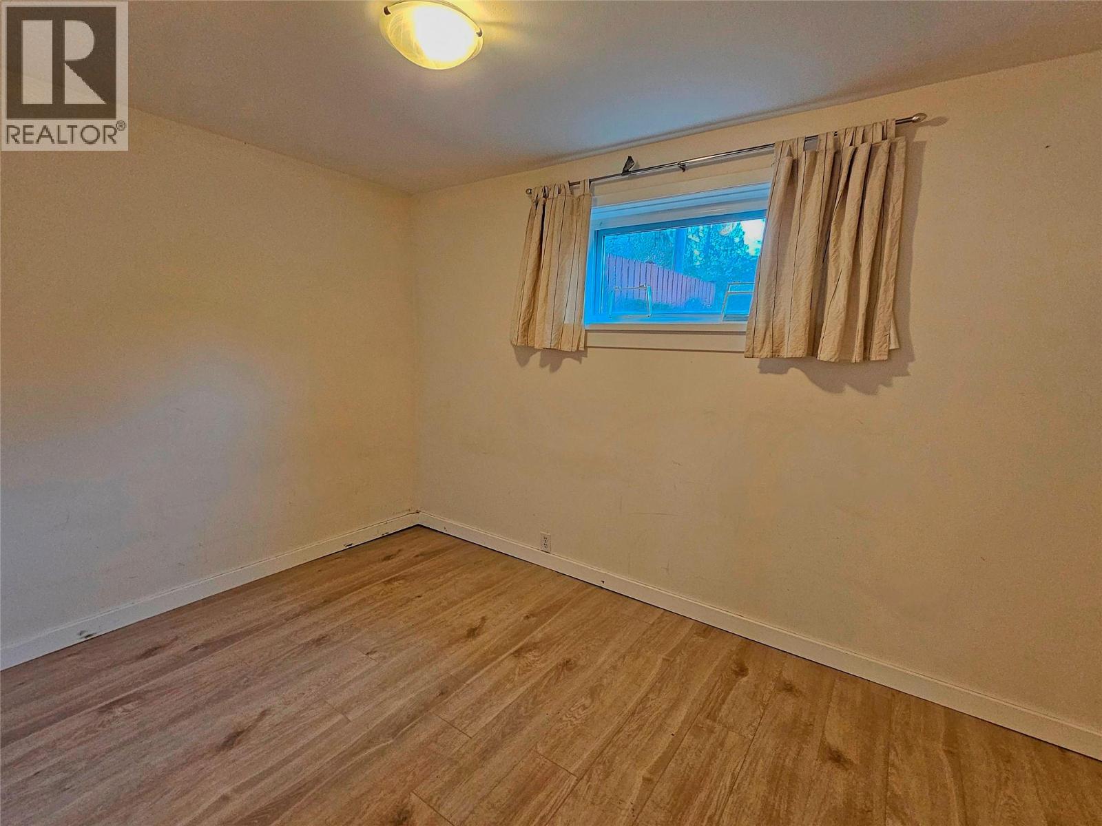 614 10th Avenue, Castlegar, British Columbia  V1N 1K9 - Photo 39 - 10375401