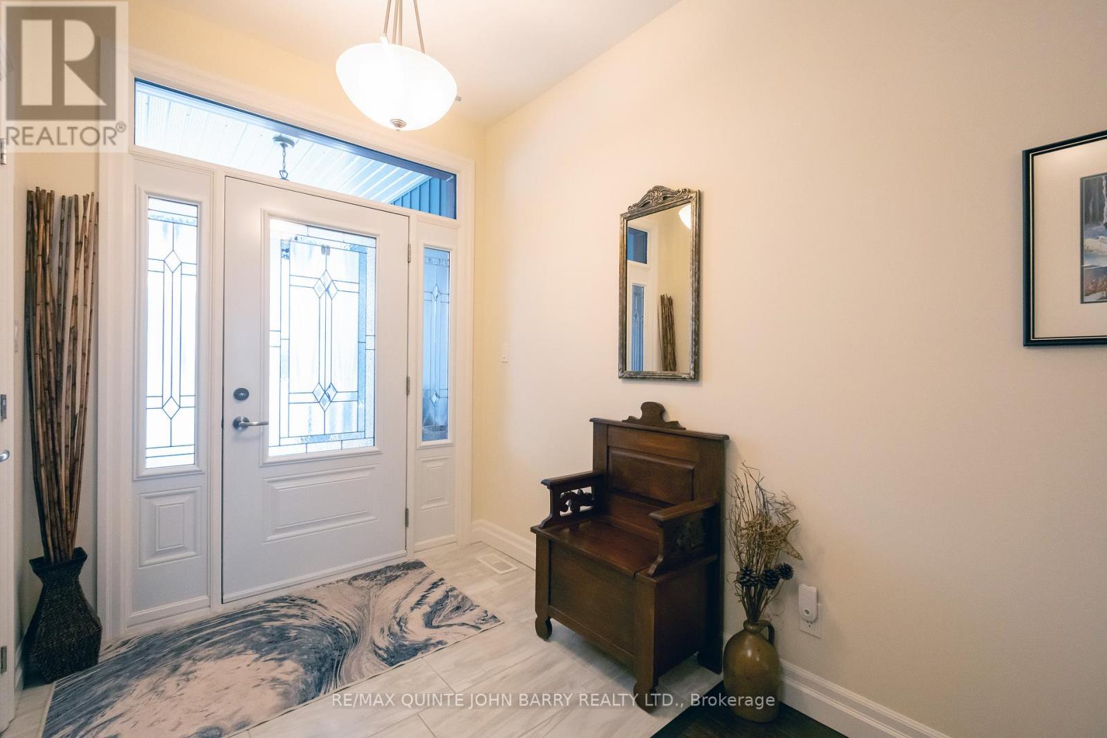 8 Spartan Court, Quinte West, Ontario  K8V 0G5 - Photo 4 - X12777702