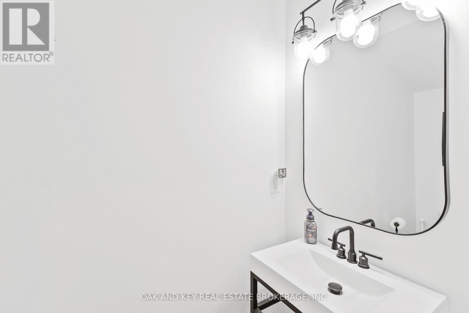 181 Wellington Street, St. Thomas, Ontario  N5R 2S3 - Photo 21 - X12777666