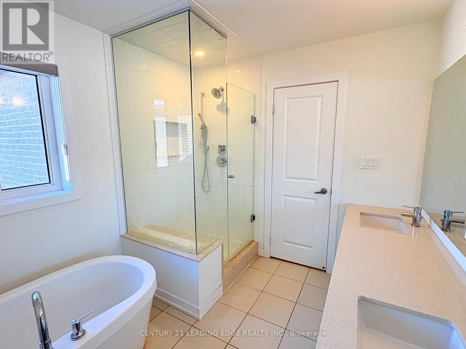 11 Liam Foudy Court, Toronto, Ontario  M1P 0G3 - Photo 23 - E12776374