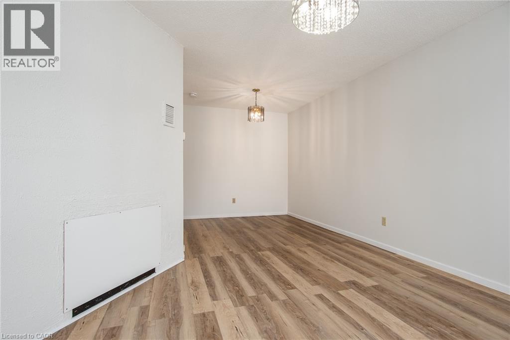 60 Hahn Avenue, Cambridge, Ontario  N3C 2X9 - Photo 7 - 40804153