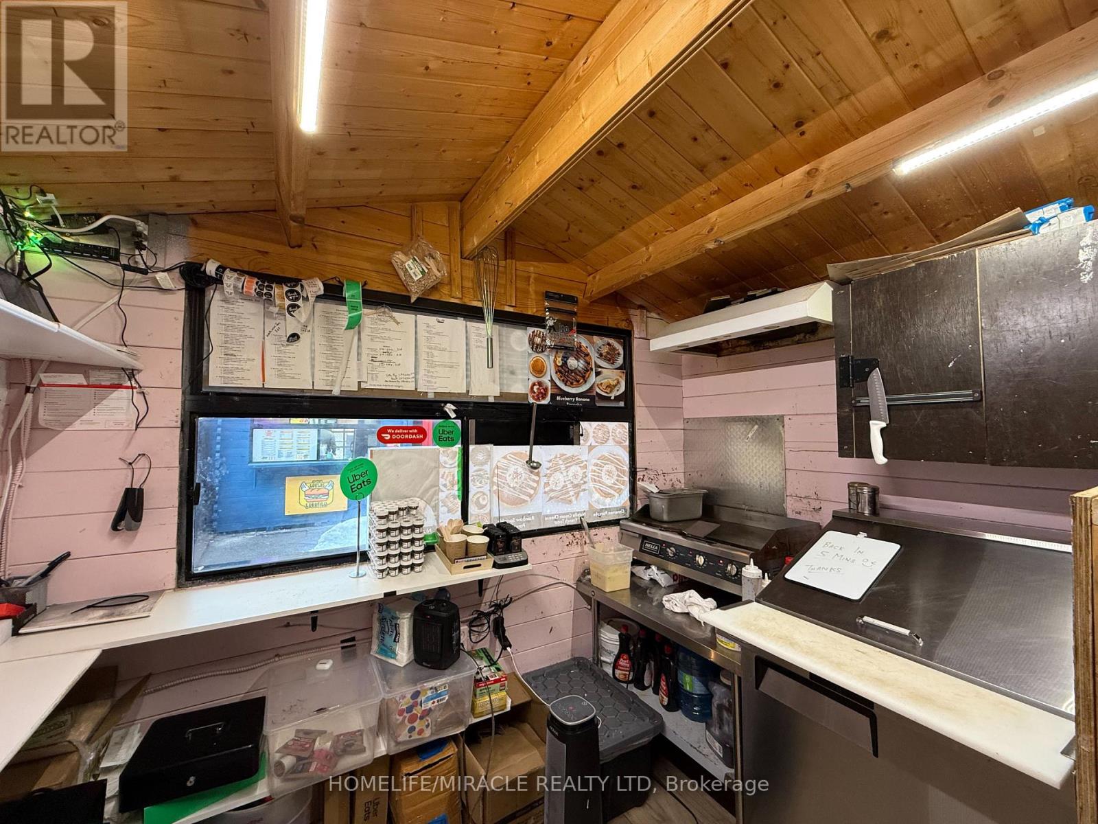 5 - 335 Yonge Street, Toronto, Ontario  M5B 1C1 - Photo 9 - C12777676