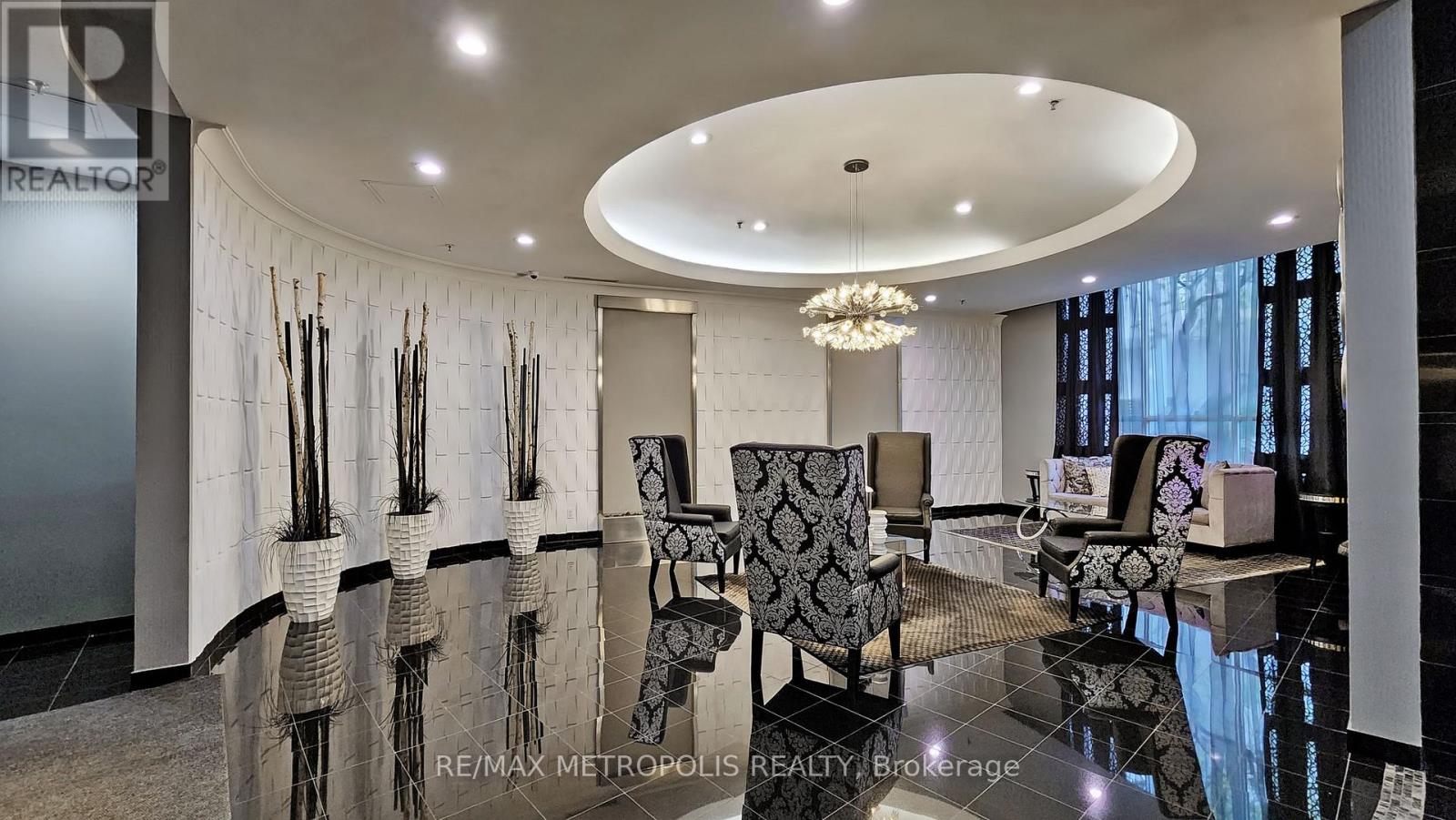 915 - 7 Carlton Street, Toronto, Ontario  M5B 2M3 - Photo 3 - C12777680