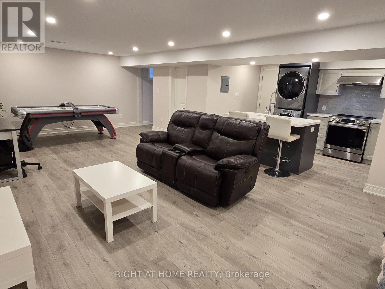 Unit B - 17 Olsen Drive, Toronto, Ontario  M3A 3J1 - Photo 3 - C12777694